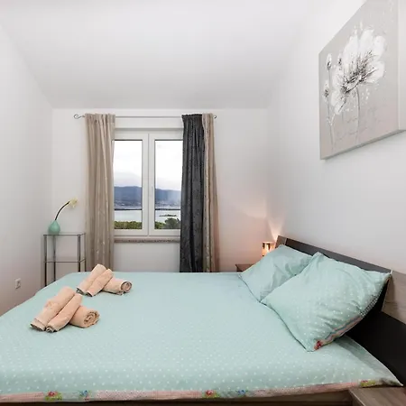 Beautiful In With Kitchen Apartment Cizici