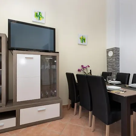 Beautiful In With Kitchen Čižići